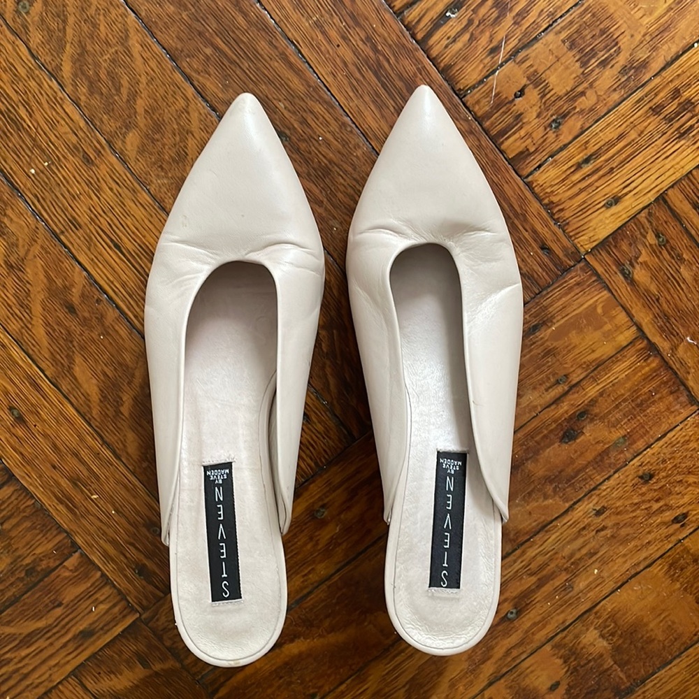 Steve Madden size 9 heels beige